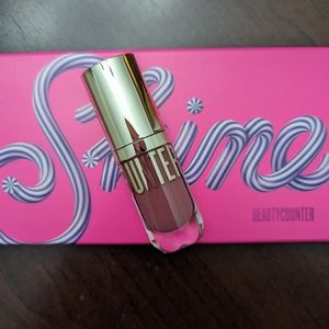 Beautycounter Mini Beyond Gloss in Petunia